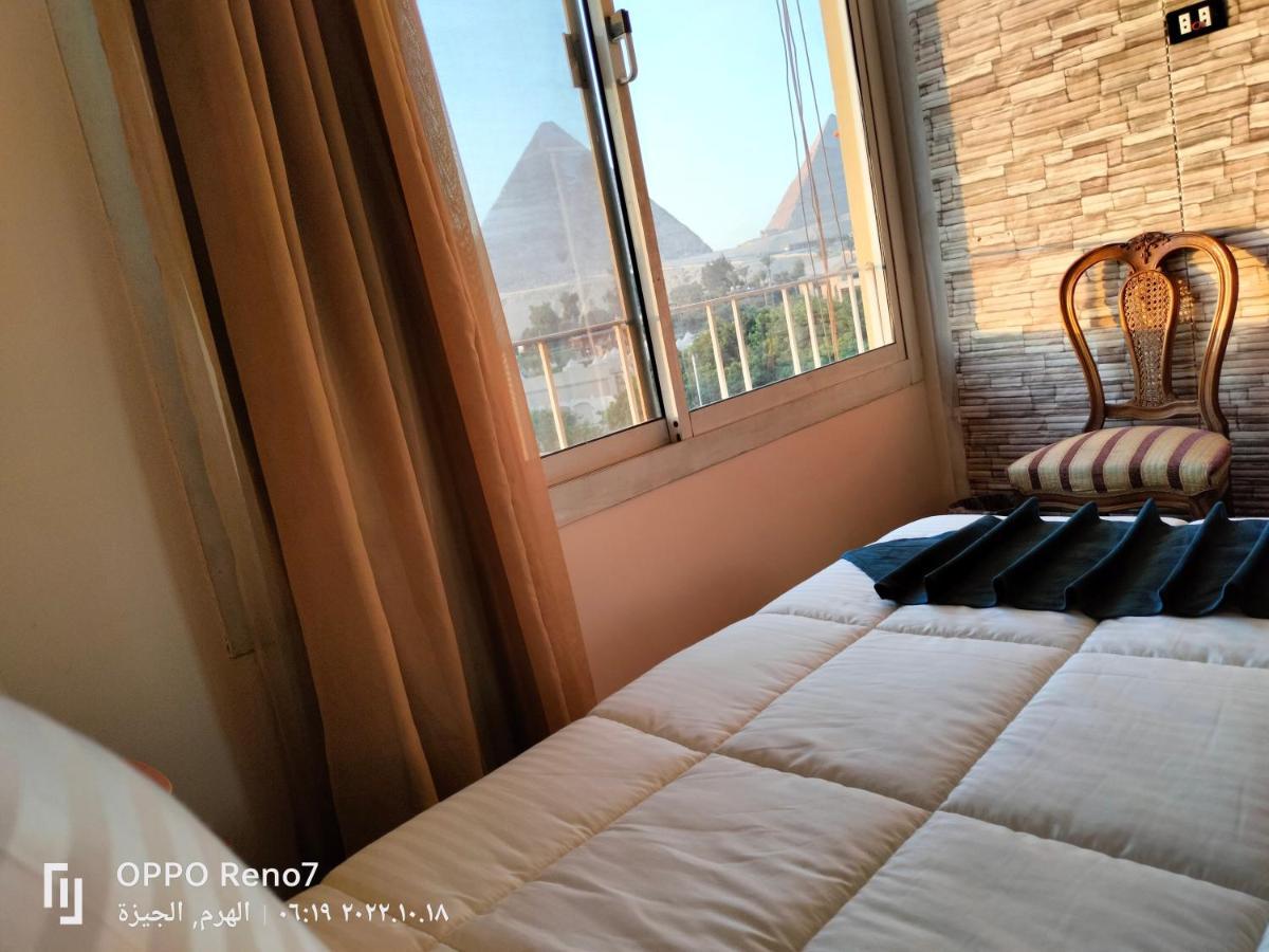 Hotel View Pyramids 3*
